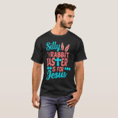 Christians Cute Silly Rabbit Easter Is For Jesus T-shirt (Voorkant volledig)