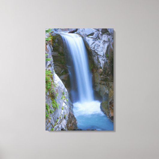 Christine Falls Schitterend Canvas Afdruk (Voorkant)