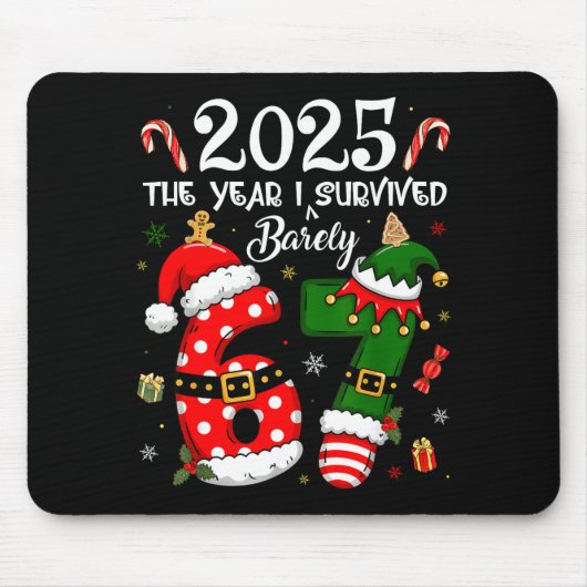Christmas 2025 The Year I Barely Survived Six Seve Muismat (Voorkant)