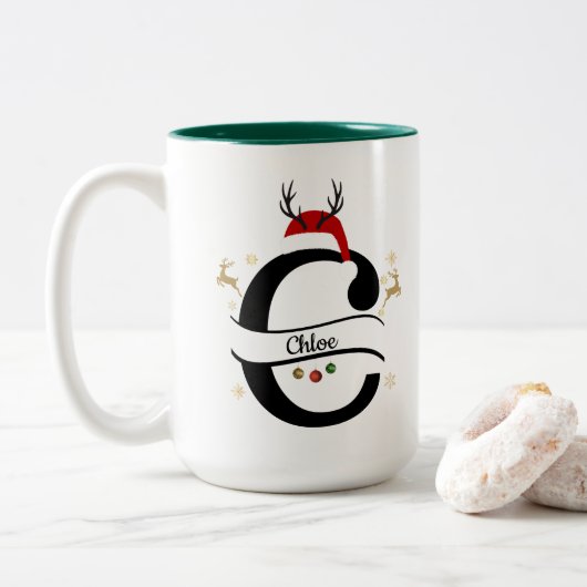 Christmas Alphabet Collection – Letter C Design Tweekleurige Koffiemok (Met donut)