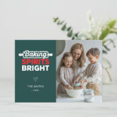 Christmas Baking Spirits Bright Family Photo Feestdagenkaart (Staand voorkant)