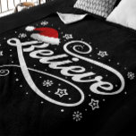 Christmas Believe Santa Claus - Santa Hat Zwart Fleece Deken<br><div class="desc">Omarm de magie van het vakantieseizoen met ons 'Christmas Believe Santa Claus - Santa Hat Black'-ontwerp. Met een klassieke kerstmuts en de tijdloze boodschap van geloven in de vreugde en het wonder van Kerstmis, is dit feestelijke ontwerp perfect voor het verspreiden van feestvreugde. Of je nu een echte gelovige in...</div>