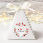 Christmas Berry-Baby shower Ronde Sticker<br><div class="desc">Voeg een feestelijke finishing touch aan uw baby shower gunsten met deze Christmas Berry Baby shower Classic Round Sticker. Met een prachtig ontwerp van rode bessen, groen gebladerte en vakantieaccenten, zijn deze ronde stickers ideaal voor het afdichten van enveloppen, het decoreren van gunstzakken of het toevoegen van een aangepaste touch...</div>