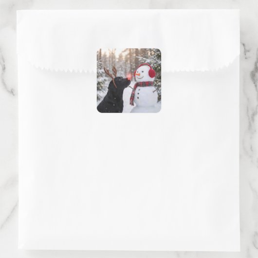 Christmas Black Labrador Retriever with Snowman Vierkante Sticker (Tas)