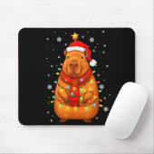 Christmas Capybara With Santa Hat Xmas Lights Tree Muismat (Met muis)