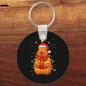 Christmas Capybara With Santa Hat Xmas Lights Tree Sleutelhanger (Voorkant)