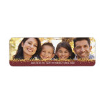 Christmas Cheer Gold Familie Foto Retouradres Etiket<br><div class="desc">Creëer uw eigen kerstvakantie retour adres labels om te hechten aan uw vakantie wenskaart enveloppen. Foto retour adreslabel waar u uw eigen favoriete familieportret toevoegt. Het feestelijke ontwerp is voorzien van een gouden glinsterende overlay.</div>