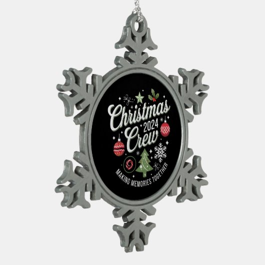 Christmas Crew 2024Familie Matching Kerstfeest Tin Sneeuwvlok Ornament (Links)