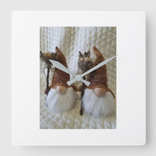 ****CHRISTMAS CUTE FINSE GNOMES*** CLOCK VIERKANTE KLOK (Voorkant)