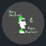 Christmas Easter Island standbeeld pixel art Ronde Sticker<br><div class="desc">Een grappig shirt van Paaseiland / Moai beeld met een lelijke trui en kerstmuts in pixelart one-bit stijl. Perfect voor iemand die houdt van grappige shirts of memen!</div>