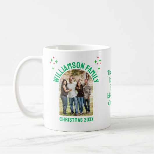 CHRISTMAS FAMILY REUNION Group Souvenir Photo Koffiemok (Links)