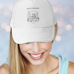Christmas Fox Line Art Wildlife Landschap Trucker Pet<br><div class="desc">Geniet van de winterstijl met deze trucker hat voor de feestdagen, met een lijnkunstillustratie van een vos in een besneeuwd winterlandschap. De vos staat afgebeeld voor groenblijvende bomen en een sterrenhemel. Met de begroeting 'Merry Christmas' bovenaan en tekst voor u om aan te passen onder het afbeelding, maakt het pet...</div>