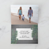 Christmas Greenery & Grey Wood 2 foto opgevouwen Feestdagen Kaart (Binnen)