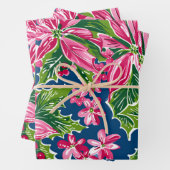 Christmas Holly And Flower Patterned Inpakpapier Vel (In situ)