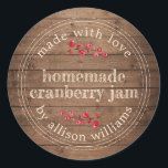 Christmas Homemade Cranberry Jam Canning Barn Wood Ronde Sticker<br><div class="desc">Rustieke en moderne zelfgemaakte kerst jam inblikken cranberry jam jar sticker met de tekst gemaakt met liefde, zelfgemaakte cranberry jam en jouw naam in modern script op een rustieke houten achtergrond met een stijlvolle touch van cranberries. Voeg eenvoudig jouw namen en de productnaam toe aan het label. Exclusief voor u...</div>