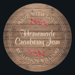 Christmas Homemade Cranberry Jam Canning Barn Wood Ronde Sticker<br><div class="desc">Rustieke en moderne zelfgemaakte kerst jam inblikken cranberry jam jar sticker met de tekst gemaakt met liefde, zelfgemaakte cranberry jam en jouw naam in modern script op een rustieke houten achtergrond met een stijlvolle touch van cranberries. Voeg eenvoudig jouw namen en de productnaam toe aan het label. Exclusief voor u...</div>