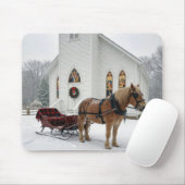 Christmas Horse-Drawn Sleigh Waiting By a Chapel Muismat (Met muis)