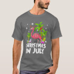 Christmas In July Flamingo Palm Tree Beach Summer T-shirt<br><div class="desc">Kerstmis in juli flamingo Palm Beach Summer Vacking</div>