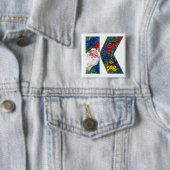 CHRISTMAS K LETTER/SANTA RED RIBBON MONOGRAM VIERKANTE BUTTON 5,1 CM (In situ)