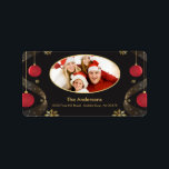 CHristmas Lijst FOTO Retouradres Label<br><div class="desc">Kleed je enveloppen, kerstkaarten, kerstfeestuitnodigingen aan & dank je briefkaarten met onze kerstbal foto lijst retour adreslabels! Dit retouradreslabel heeft een lijst op een zwarte achtergrond met rode kerstballen en gouden accenten. De perfecte finishing touch voor uw enveloppen! Bezoek ons op www.celebrateitholidays.com. om onze hele lijn van vakantie een van...</div>