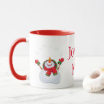 Christmas Mok-Snowman-Joyeux Noel/Vrolijk Kerstfee Mok<br><div class="desc">Keramische koffie / thee / cacao mok wordt getoond met een feestelijke kerstvakantie sneeuwpop art print met "Joyeux Noel" [Vrolijk kerstfeest in de Franse taal] in tekst. Sneeuwpopdruk aan beide kanten van de mok. Pas dit object aan of koop zoals het is.</div>