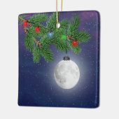 Christmas Moon Ornament hangend aan Pine Bough (Links)