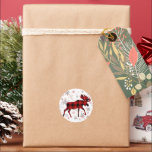 Christmas Moose rode plaids sneeuwvlokken Ronde Sticker<br><div class="desc">"Stap in de feestelijke geest met dit charmante rood en zwart geruite eland design! Perfect voor het vakantieseizoen, deze speelse en stijlvolle print beschikt over een vrolijke eland versierd met klassieke plaid, het toevoegen van een vleugje rustieke charme aan elk product. Omarm de gezelligheid van de winter met dit prachtige...</div>