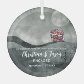 Christmas Mountain Hills Wandelend Paar Verloving Glas Ornament (Voorkant)