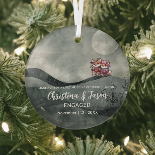 Christmas Mountain Hills Wandelend Paar Verloving Glas Ornament (Insitu)