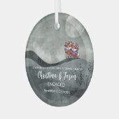 Christmas Mountain Hills Wandelend Paar Verloving Glas Ornament (Voorkant links)