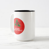 Christmas Mug – Merry Christmas Holly Design | Fes Tweekleurige Koffiemok (Voorkant links)