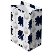 Christmas Navy Bow Velvet Pattern Medium Cadeauzakje (Voorkant Gekanteld)