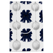 Christmas Navy Bow Velvet Pattern Medium Cadeauzakje (Voorkant)