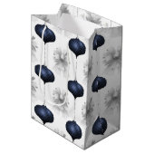 Christmas Navy Bow Velvet Pattern Medium Cadeauzakje (Voorkant Gekanteld)