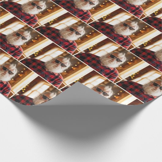 Christmas Old Man With Beard Under Sunglasses Cadeaupapier (Hoek)