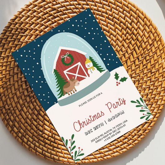 Christmas party Invitation with a cozy barn Kaart