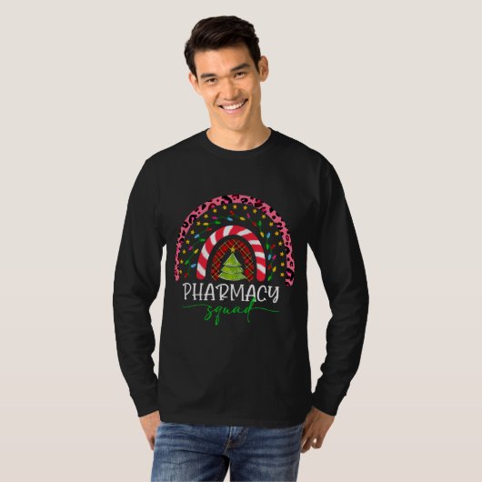 Christmas Plaid Leopard Rainbow Pharmacy Squad T-shirt (Voorkant volledig)