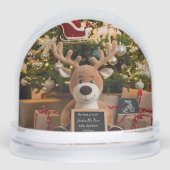 Christmas Pregnancy Announcement cute reindeer Sneeuwbol (Voorkant)