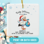 Christmas Pregnant onthult grappige aankondiging Keramisch Ornament<br><div class="desc">Deel het spannende nieuws dit vakantieseizoen met een vleugje humor! Dit keramische ornament met een kersteend met een baby-bundel is de perfecte manier om je zwangerschap op een leuke en feestelijke manier aan te kondigen. Met een speels ontwerp en aanpasbare tekst, is het een ideale aandenken voor familie en vrienden....</div>