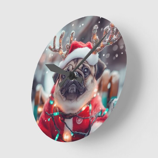 Christmas Pug Wall Clock with Reindeer Antlers - F Ronde Klok (Hoek)