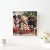 Christmas Puppies with Gifts Under Decorated Tree Vierkante Klok (Huis)