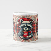 Christmas Raccoon Cocoa Cheer Grote Koffiekop (Voorkant)