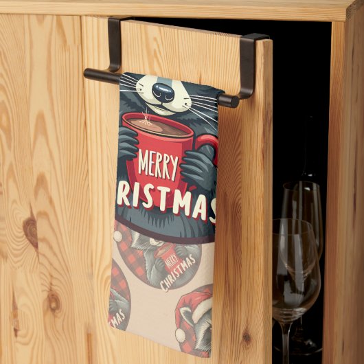 Christmas Raccoon Cocoa Cheer Theedoek (Derde Gevouwen)