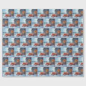 Christmas Red Farm Tractor In Snow Cadeaupapier (Vlak)