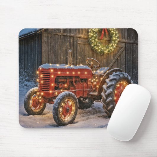 Christmas Red Farm Tractor With Glowing Wreath Muismat (Met muis)