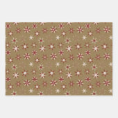 Christmas Red Geo Stars - op gouden patroon. Inpakpapier Vel (Voorkant 2)