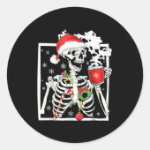 Christmas Skeleton With Smiling Skull Drinking Cof Ronde Sticker (Voorkant)