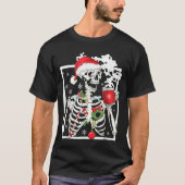 Christmas Skeleton With Smiling Skull Drinking Cof T-shirt (Voorkant)