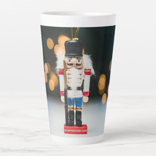 Christmas SlipperyJoe notenkraker beeldje ornament Latte Mok (Voorkant)