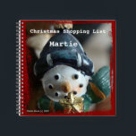 Christmas Snowman boodschappenlijst Spiral Notitie Notitieboek<br><div class="desc">De feestdagen, speciale dagen en seizoenen van ons leven helpen ons het verstrijken van de tijd te markeren en te volgen, en Design te verzamelen terwijl we tradities, tijd, eten, muziek, geschenken en wenskaarten met elkaar delen. Geen vakantie is meer doordrenkt met traditie, muziek, geschenken, eten en familietijd dan Kerstmis....</div>